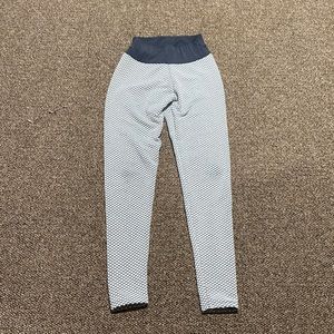 Gym booty pump pants, practically new